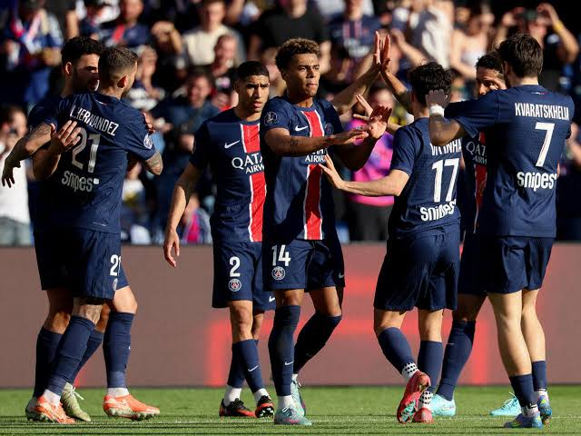 Analysing Over/Under 2.5 Goals in Ligue 1 2016–17 Using Real Data